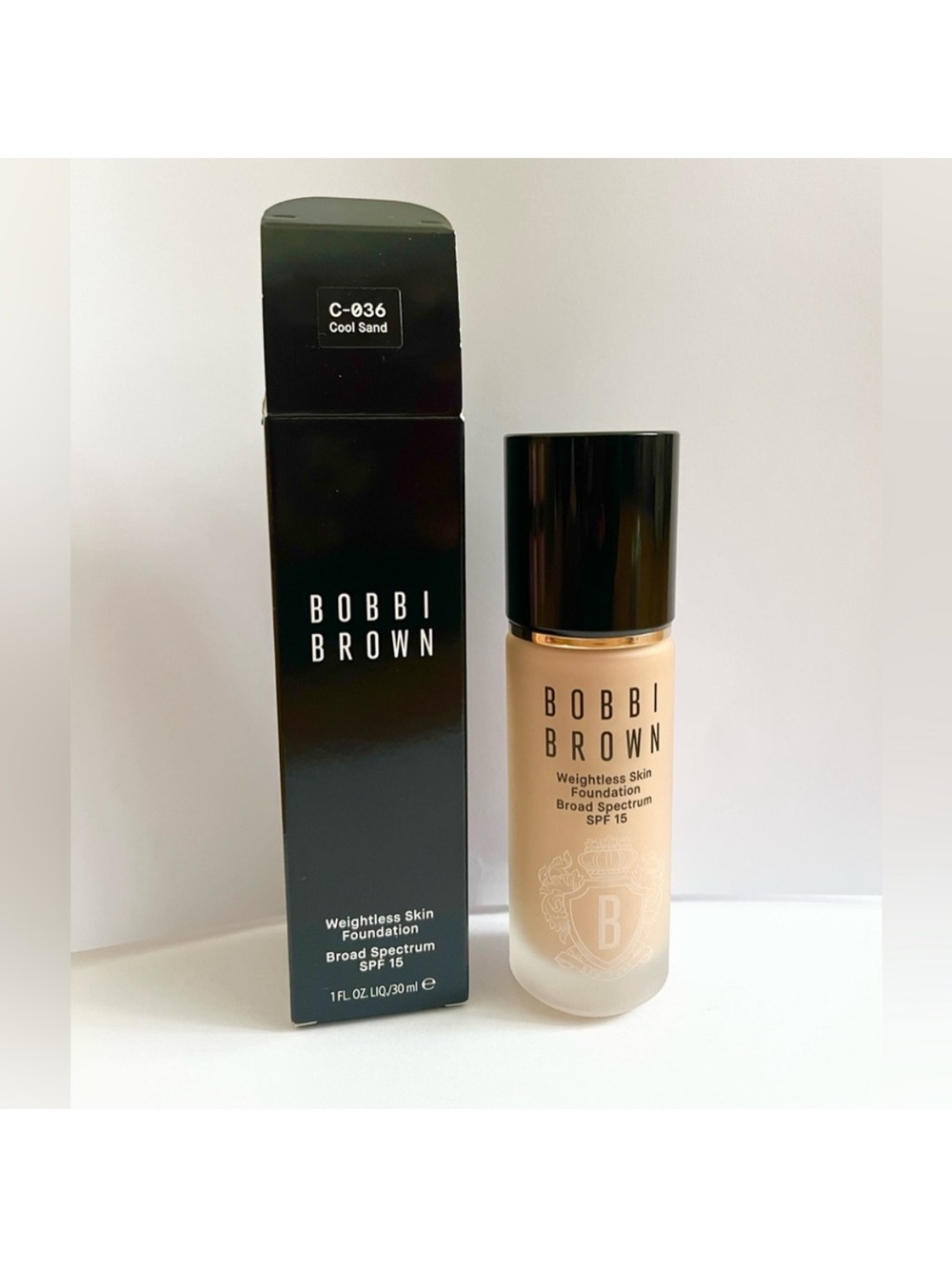 BOBBI BROWN SKIN LONG WEAR WEIGHTLESS
FOUNDATION # C-036 Cool Sand
